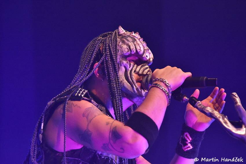 Dymytry slaví Patnáct let pod maskou, tleskala jim vyprodaná Šeříkovka v Plzni