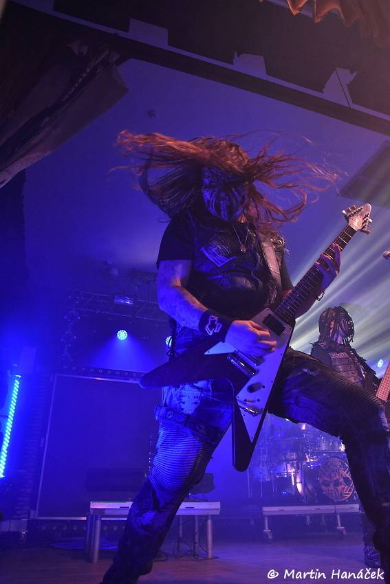 Dymytry slaví Patnáct let pod maskou, tleskala jim vyprodaná Šeříkovka v Plzni