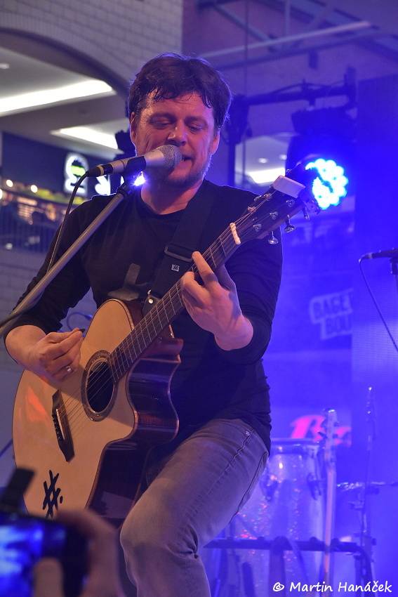 Valentýnská party Žebříku v Plzni: Fanoušky potěšili Anna K., Pokáč i Honza Křížek