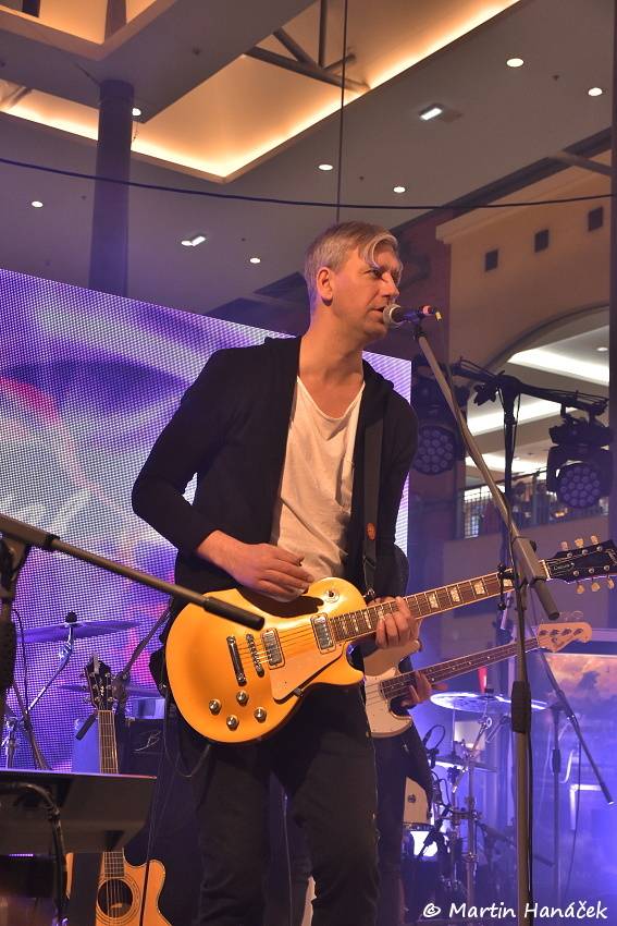 Valentýnská party Žebříku v Plzni: Fanoušky potěšili Anna K., Pokáč i Honza Křížek