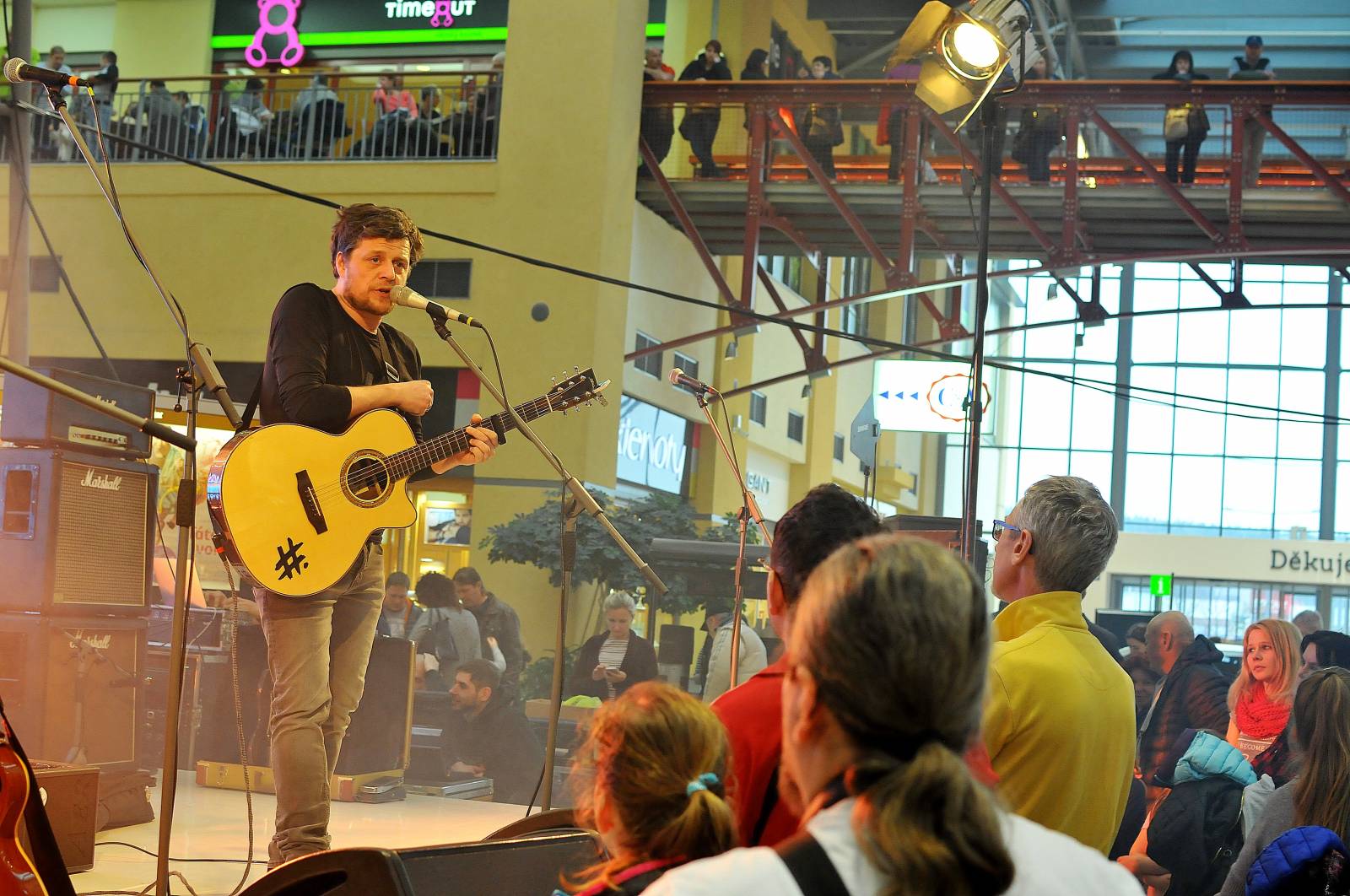 Anna K., Pokáč a Honza Křížek bavili návštěvníky Valentýnské party Žebříku