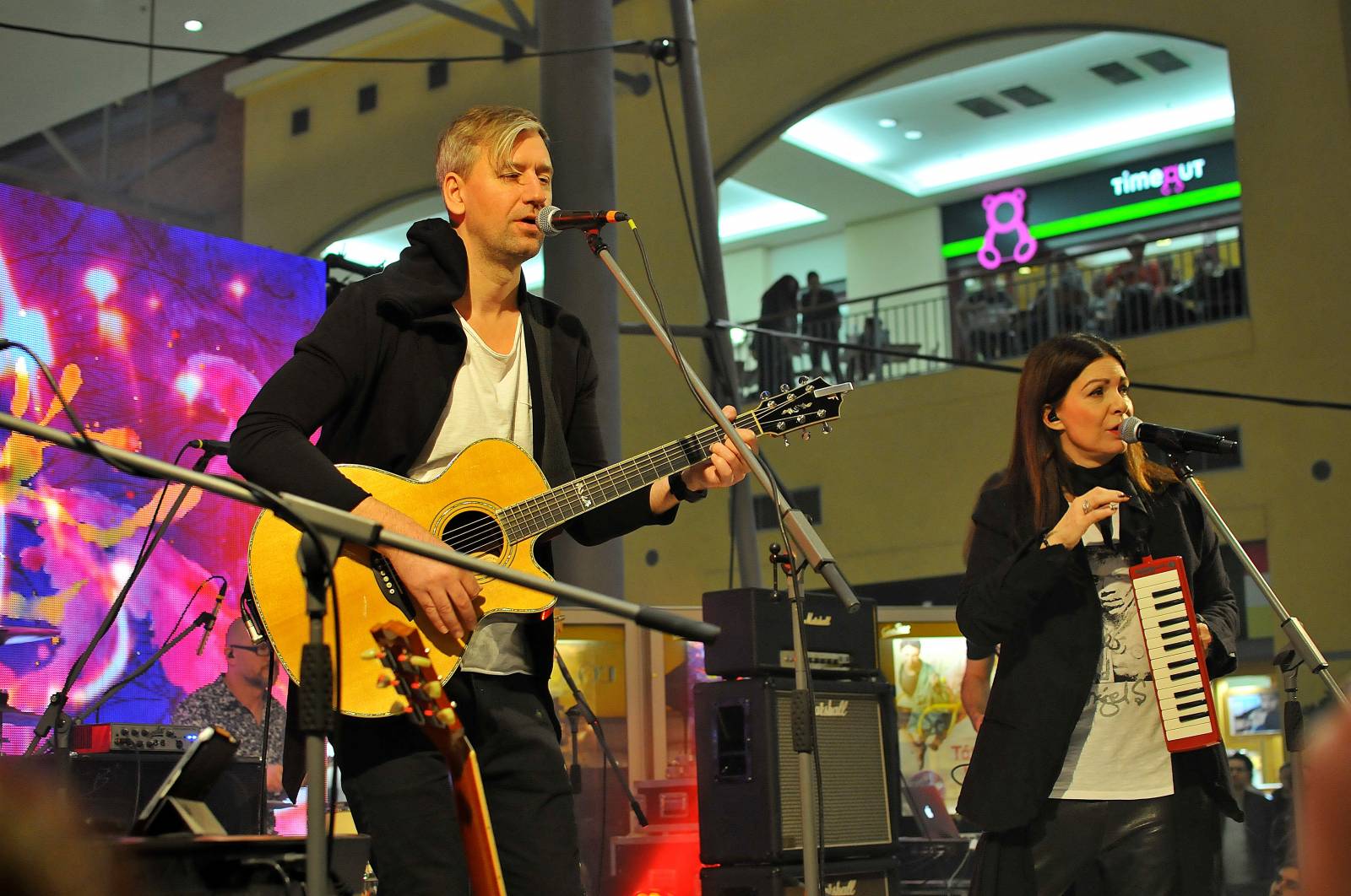 Anna K., Pokáč a Honza Křížek bavili návštěvníky Valentýnské party Žebříku