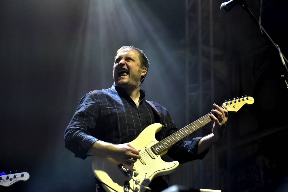 The Dire Straits Experience zahráli v pražské Lucerně všechny legendární hity původních Dire Straits