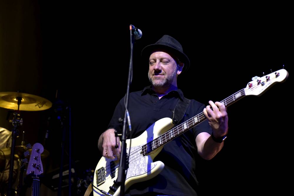 The Dire Straits Experience zahráli v pražské Lucerně všechny legendární hity původních Dire Straits