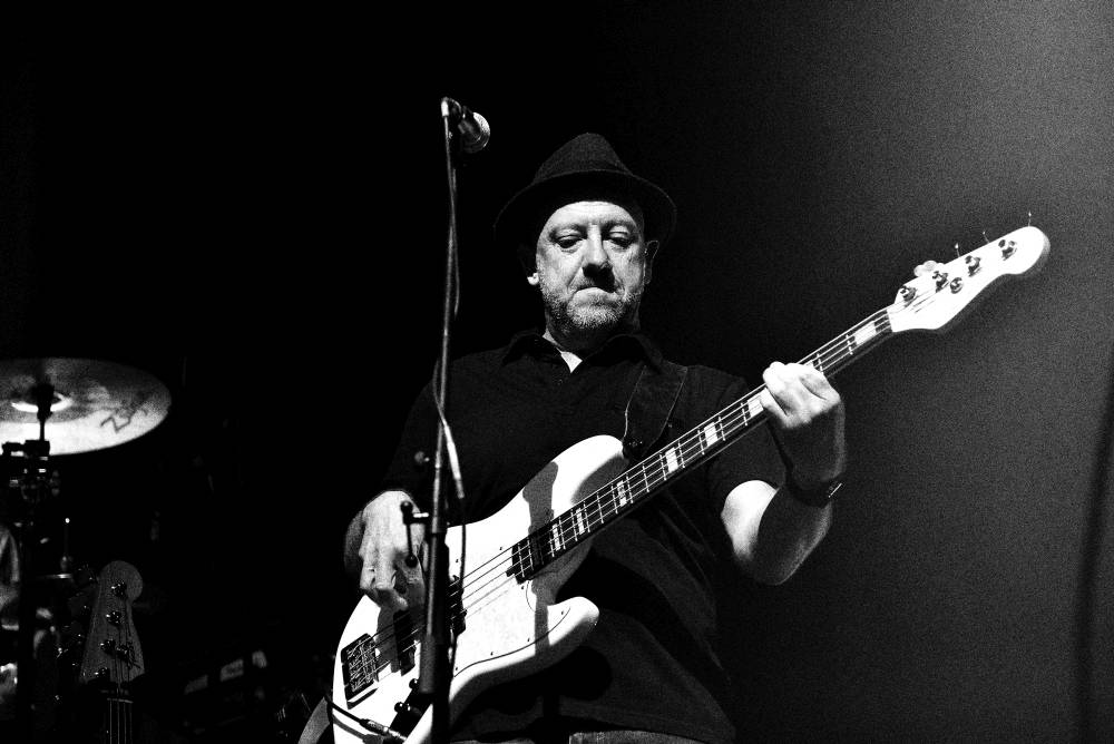 The Dire Straits Experience zahráli v pražské Lucerně všechny legendární hity původních Dire Straits