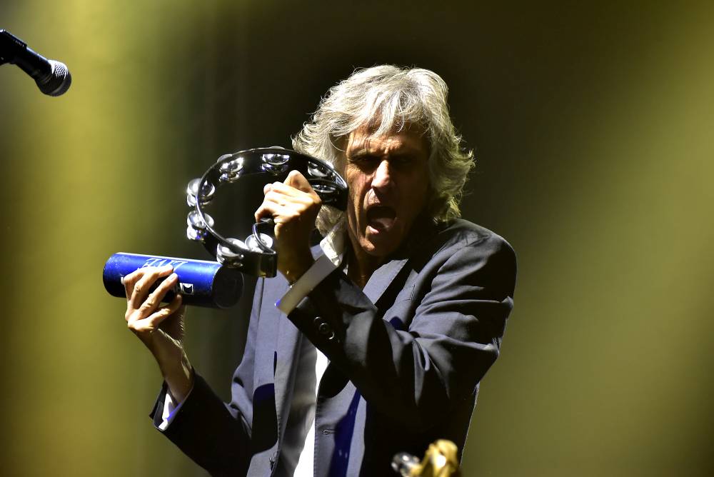 The Dire Straits Experience zahráli v pražské Lucerně všechny legendární hity původních Dire Straits