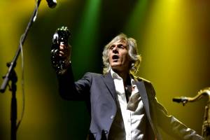 The Dire Straits Experience zahráli v pražské Lucerně všechny legendární hity původních Dire Straits