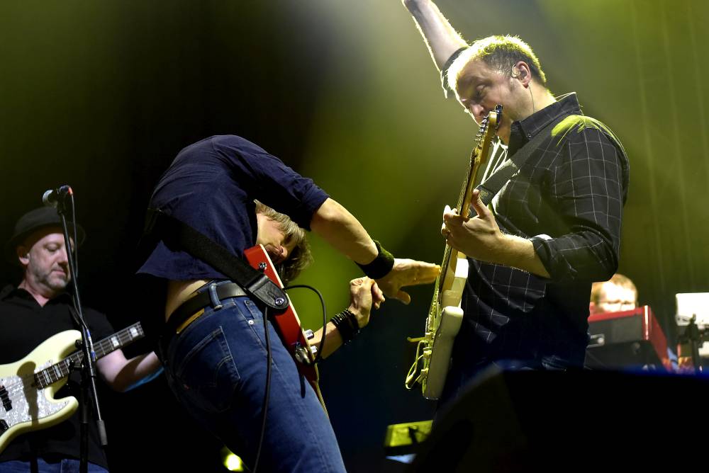 The Dire Straits Experience zahráli v pražské Lucerně všechny legendární hity původních Dire Straits