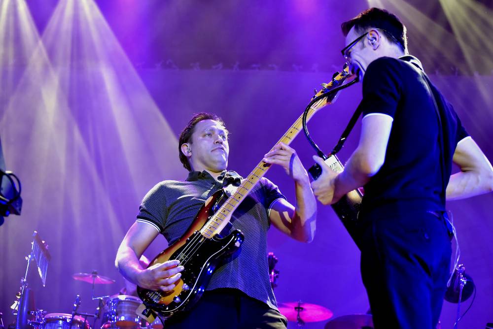 Caro Emerald proměnila Forum Karlín ve swingovou tančírnu 