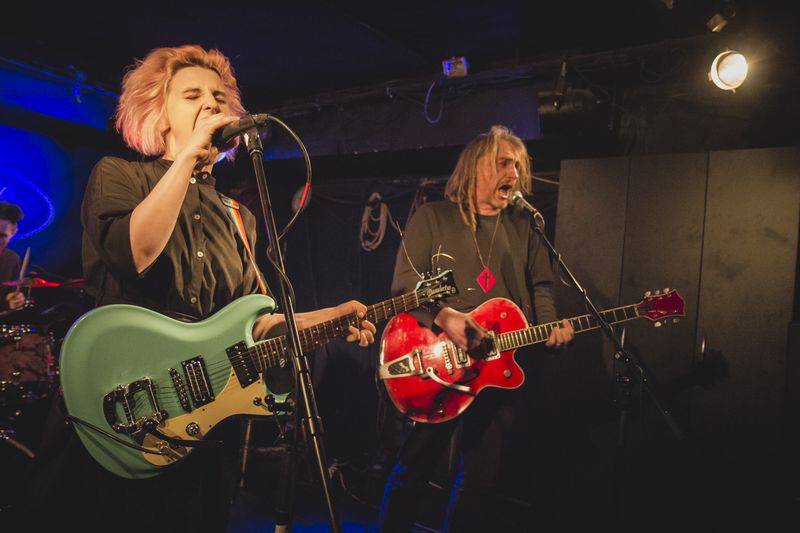 Mucha zazpívala své peprné songy v pražském Vagonu