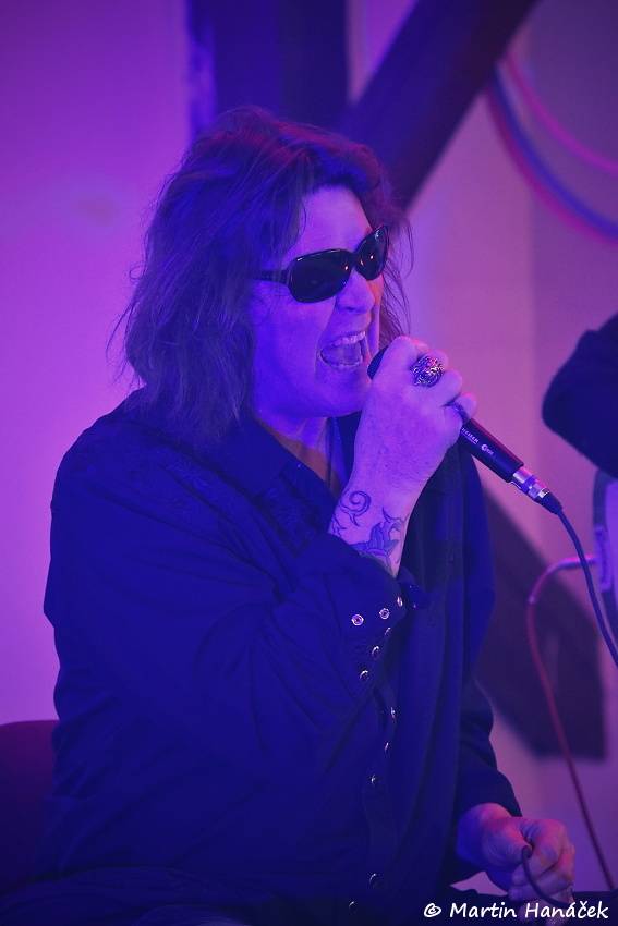 David Reece, bývalý zpěvák Accept, přijel se svými Sainted Sinners do Plzně