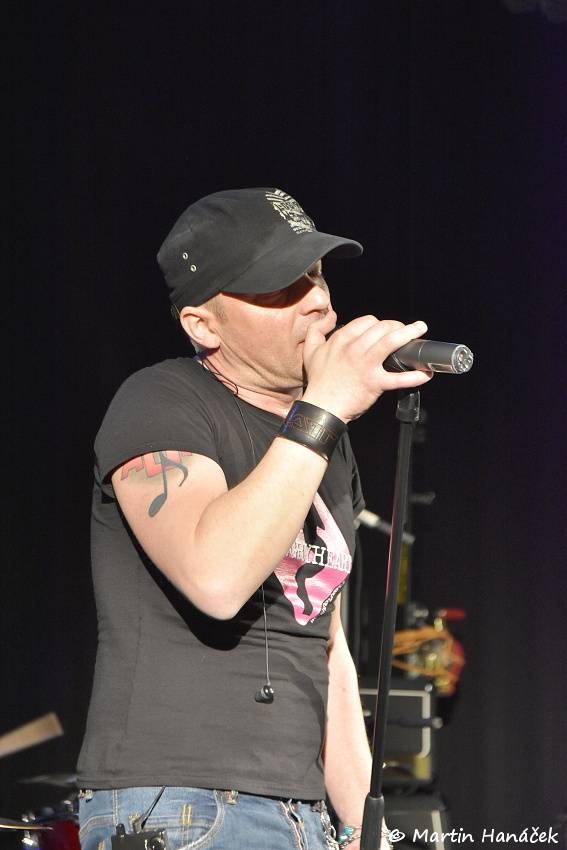 David Reece, bývalý zpěvák Accept, přijel se svými Sainted Sinners do Plzně