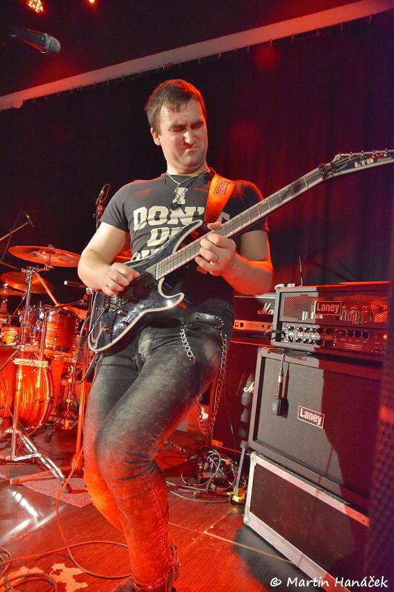 David Reece, bývalý zpěvák Accept, přijel se svými Sainted Sinners do Plzně