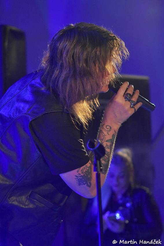 David Reece, bývalý zpěvák Accept, přijel se svými Sainted Sinners do Plzně