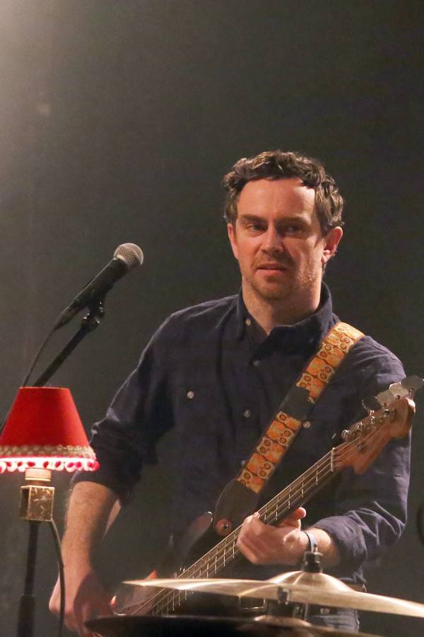 S Glenem Hansardem si v Sonu zahrál i fanoušek z davu. Za flašku