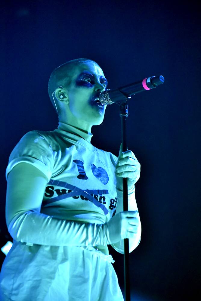 Fever Ray ve Foru Karlín ukázala svoji extrovertní stránku