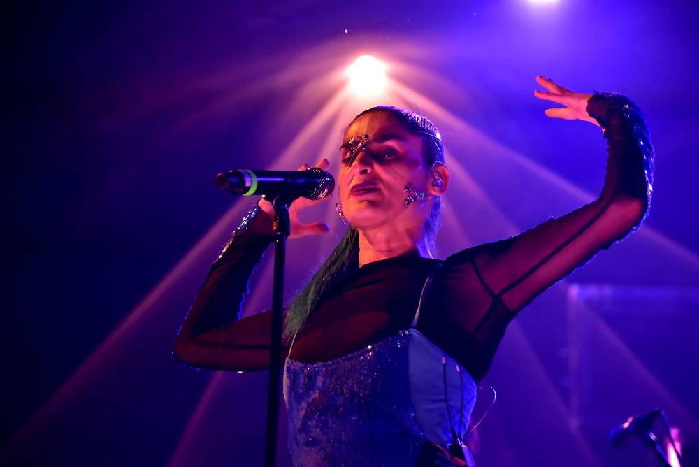 Fever Ray ve Foru Karlín ukázala svoji extrovertní stránku