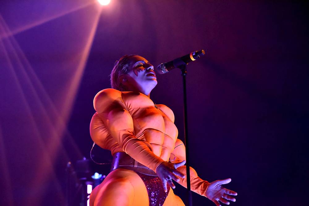 Fever Ray ve Foru Karlín ukázala svoji extrovertní stránku