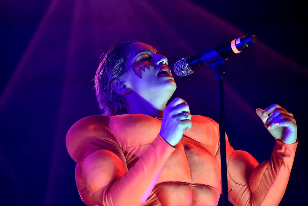 Fever Ray ve Foru Karlín ukázala svoji extrovertní stránku