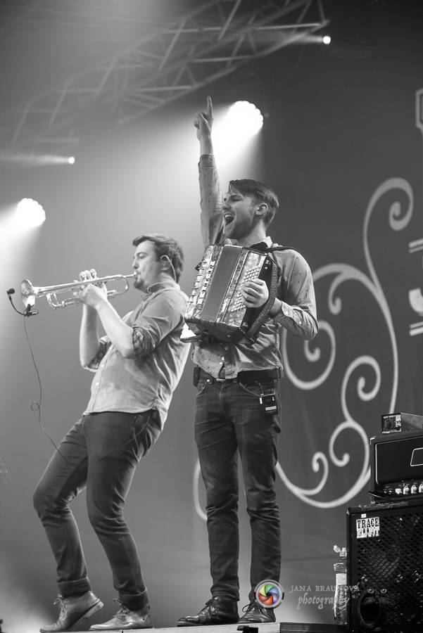 Jelen v DEPO2015 rozezpíval plzeňské fanoušky 