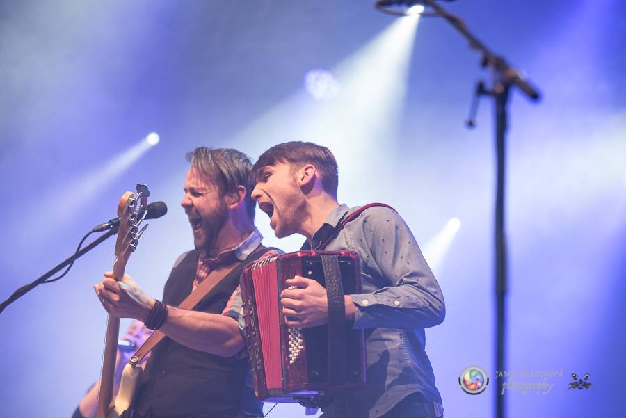 Jelen v DEPO2015 rozezpíval plzeňské fanoušky 