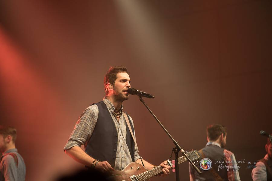 Jelen v DEPO2015 rozezpíval plzeňské fanoušky 