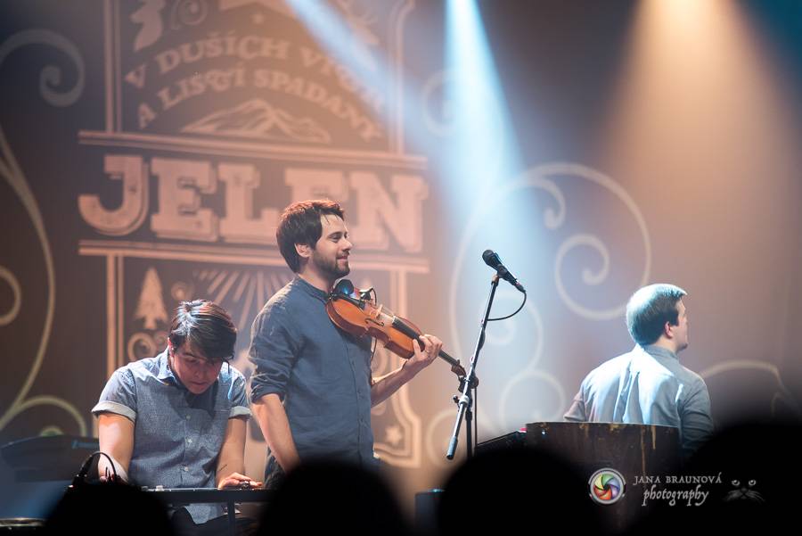 Jelen v DEPO2015 rozezpíval plzeňské fanoušky 