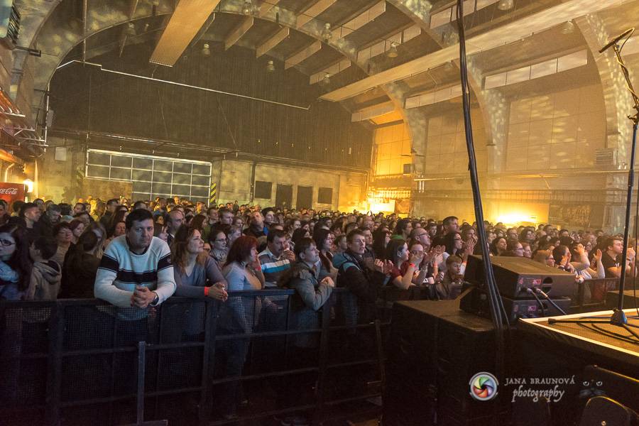 Jelen v DEPO2015 rozezpíval plzeňské fanoušky 