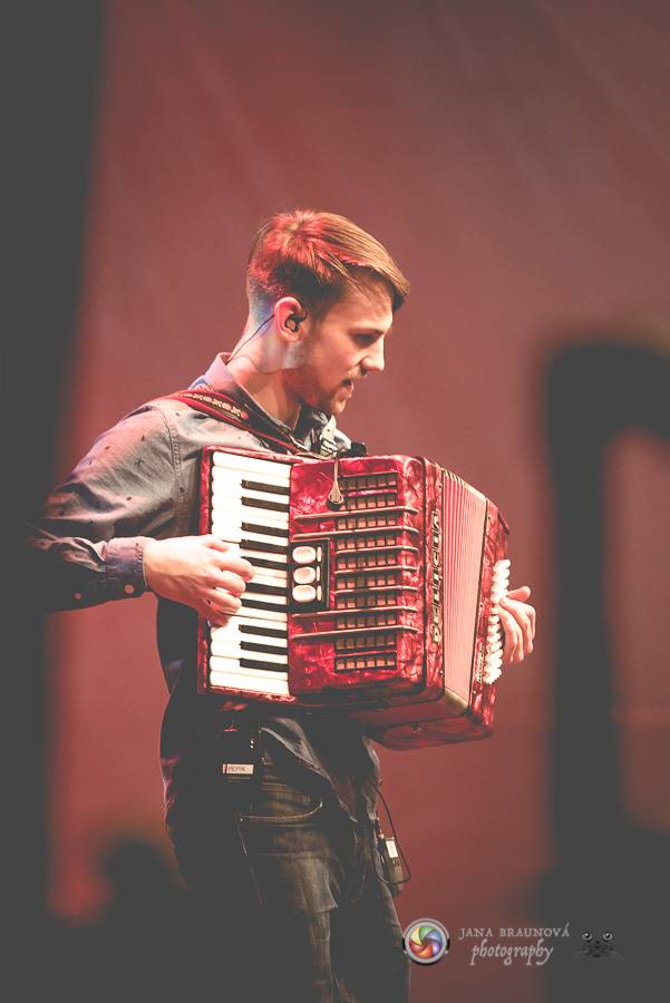 Jelen v DEPO2015 rozezpíval plzeňské fanoušky 