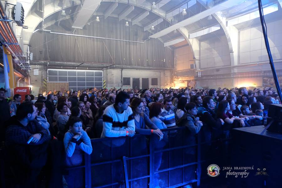 Jelen v DEPO2015 rozezpíval plzeňské fanoušky 