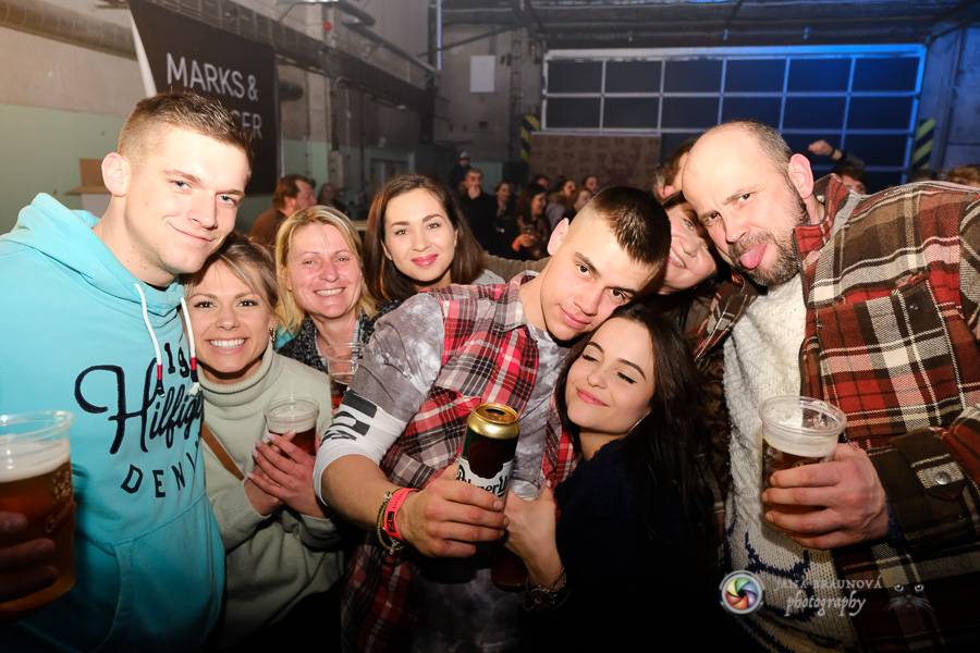 Jelen v DEPO2015 rozezpíval plzeňské fanoušky 