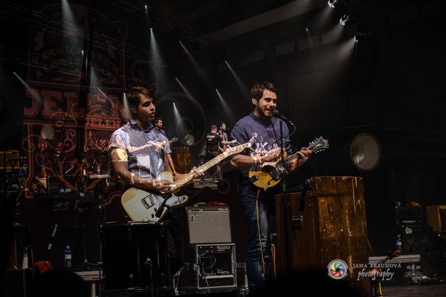 Jelen v DEPO2015 rozezpíval plzeňské fanoušky 