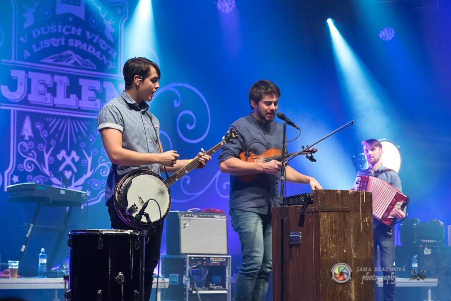 Jelen v DEPO2015 rozezpíval plzeňské fanoušky 