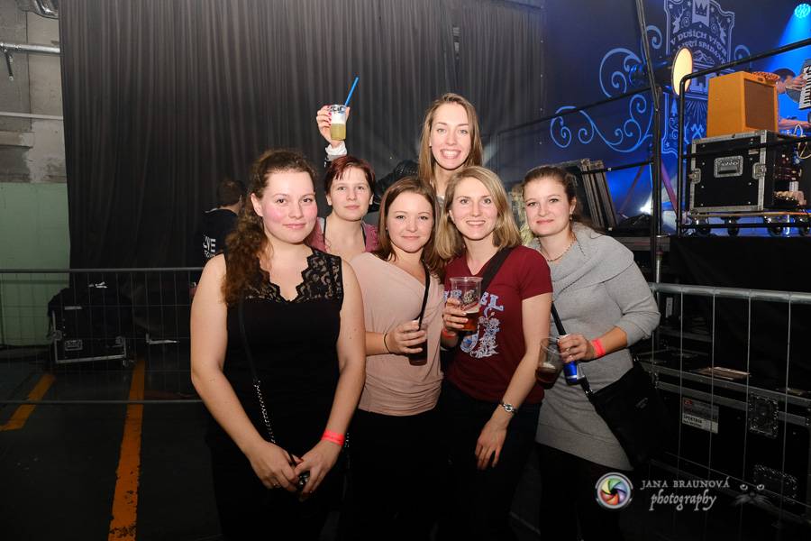 Jelen v DEPO2015 rozezpíval plzeňské fanoušky 