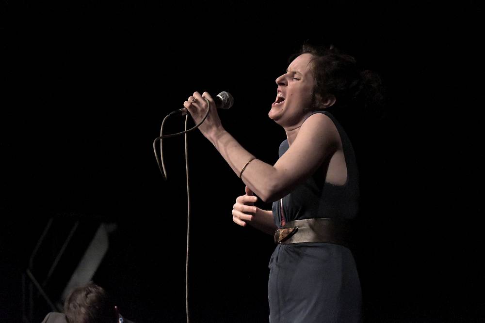 Moravské lidové písně zněly Palácem Akropolis v podání Julie Úlehly