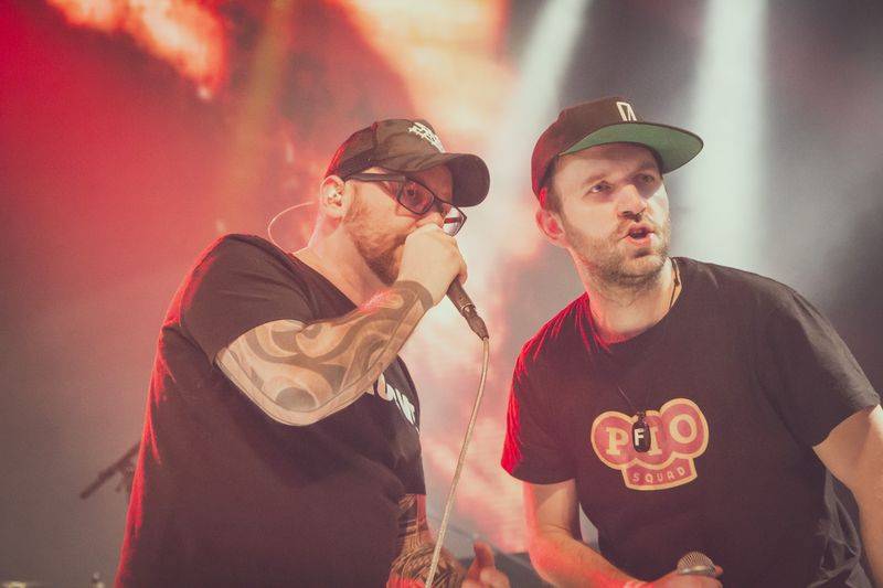 Cocotte Minute sejmuli Lucerna Music Bar, asistovali jim Pio Squad