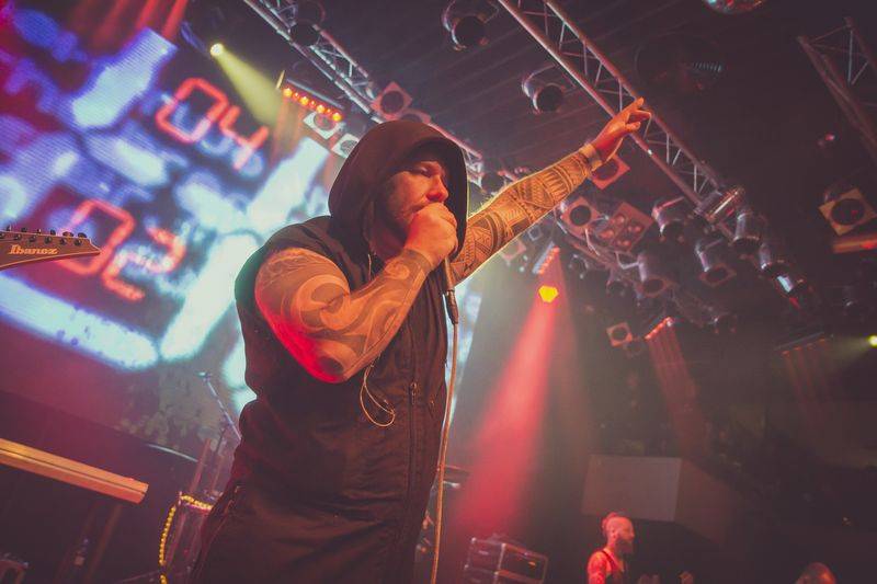 Cocotte Minute sejmuli Lucerna Music Bar, asistovali jim Pio Squad