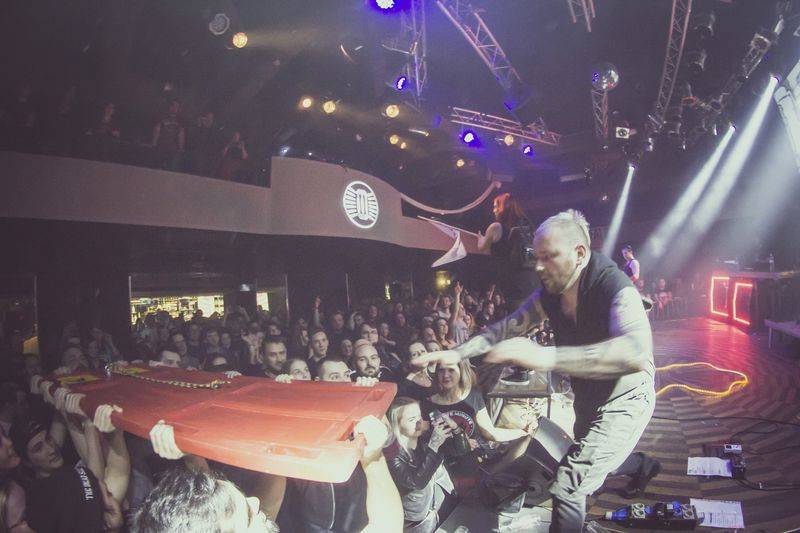 Cocotte Minute sejmuli Lucerna Music Bar, asistovali jim Pio Squad