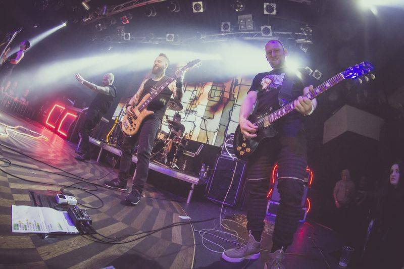 Cocotte Minute sejmuli Lucerna Music Bar, asistovali jim Pio Squad