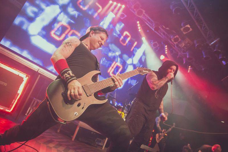 Cocotte Minute sejmuli Lucerna Music Bar, asistovali jim Pio Squad