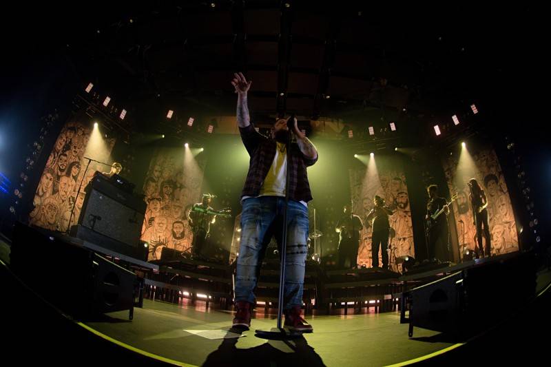 Rag'n'Bone Man ukázal pražskému Foru Karlín svou duši i srdce