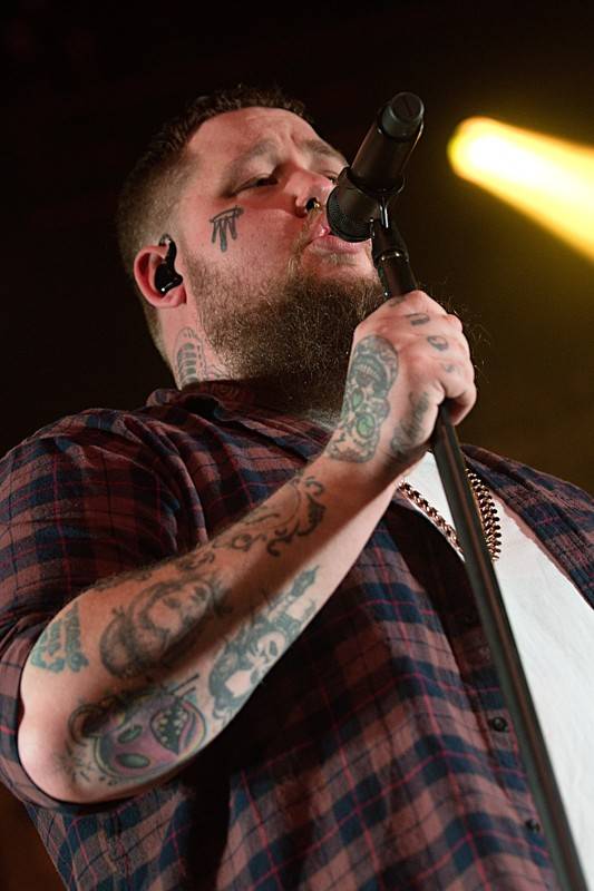 Rag'n'Bone Man ukázal pražskému Foru Karlín svou duši i srdce