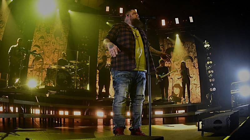 Rag'n'Bone Man ukázal pražskému Foru Karlín svou duši i srdce