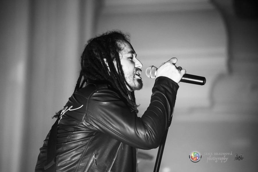 Mandrage i v plzeňském Pekle rozbalili svou strhující světelnou show