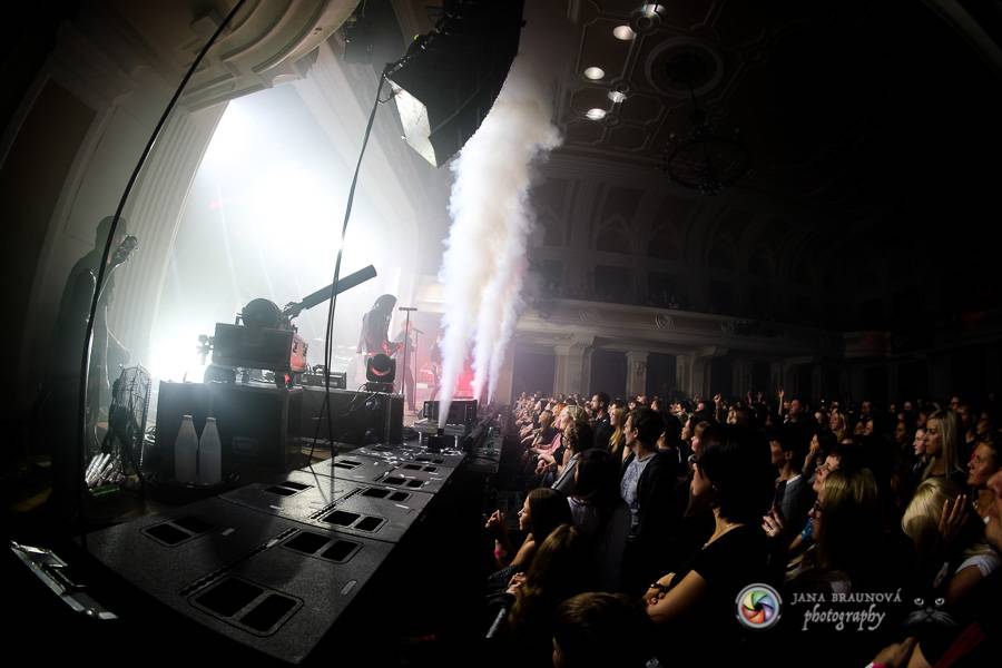 Mandrage i v plzeňském Pekle rozbalili svou strhující světelnou show