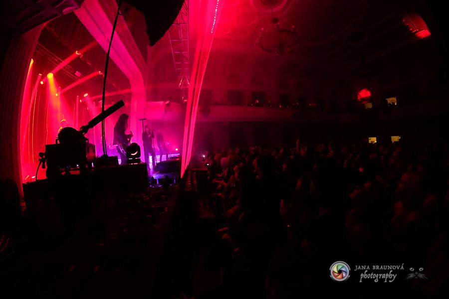 Mandrage i v plzeňském Pekle rozbalili svou strhující světelnou show