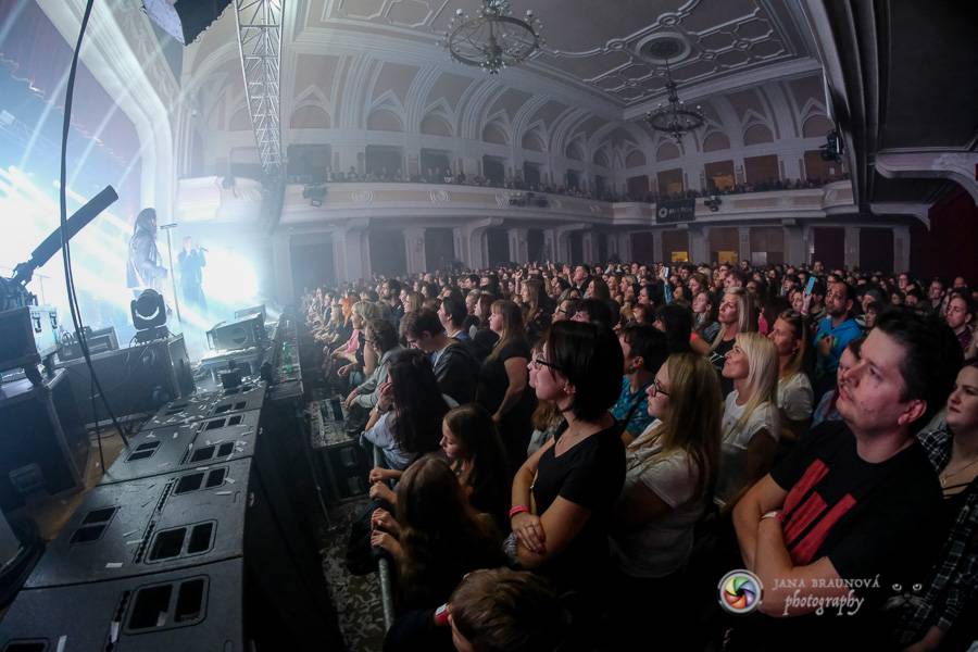 Mandrage i v plzeňském Pekle rozbalili svou strhující světelnou show