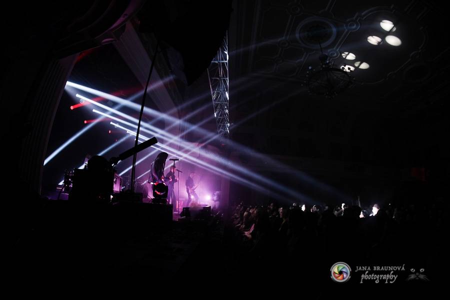 Mandrage i v plzeňském Pekle rozbalili svou strhující světelnou show