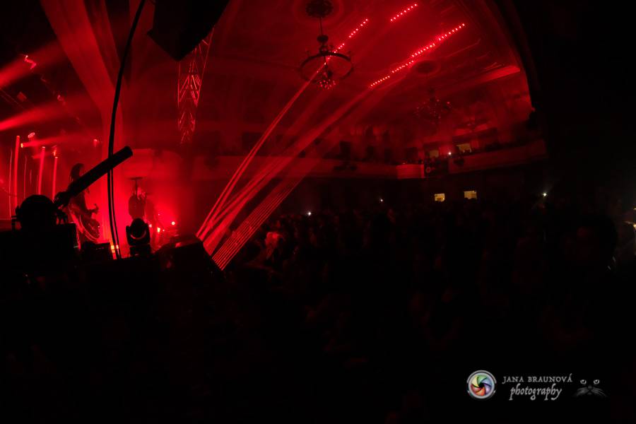 Mandrage i v plzeňském Pekle rozbalili svou strhující světelnou show