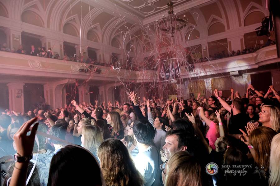 Mandrage i v plzeňském Pekle rozbalili svou strhující světelnou show